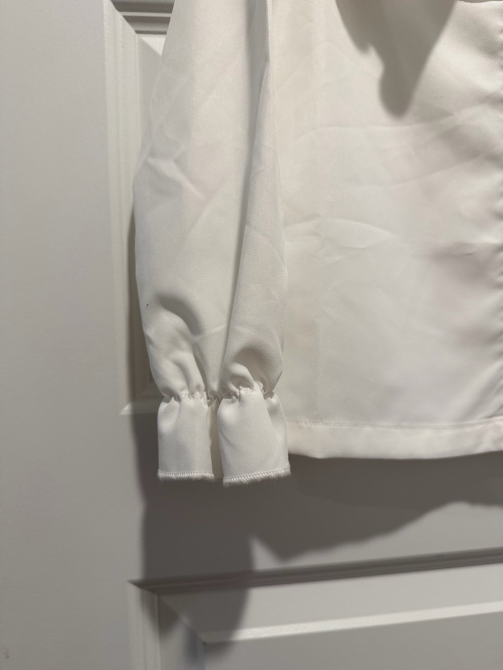 SHEIN White Ruffle Collar Button-Front Top - Picture 5 of 9